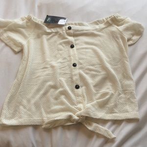 BRAND NEW adorable top!!